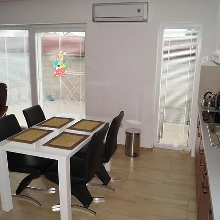 Apartament Apartman Luzican *